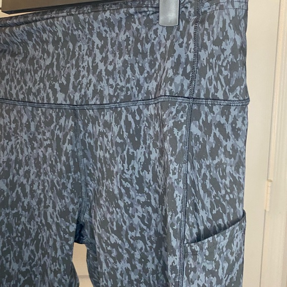 Lululemon Fast and Free High-Rise Crop 23" Pockets Leopard Camo - Picture 6 of 8